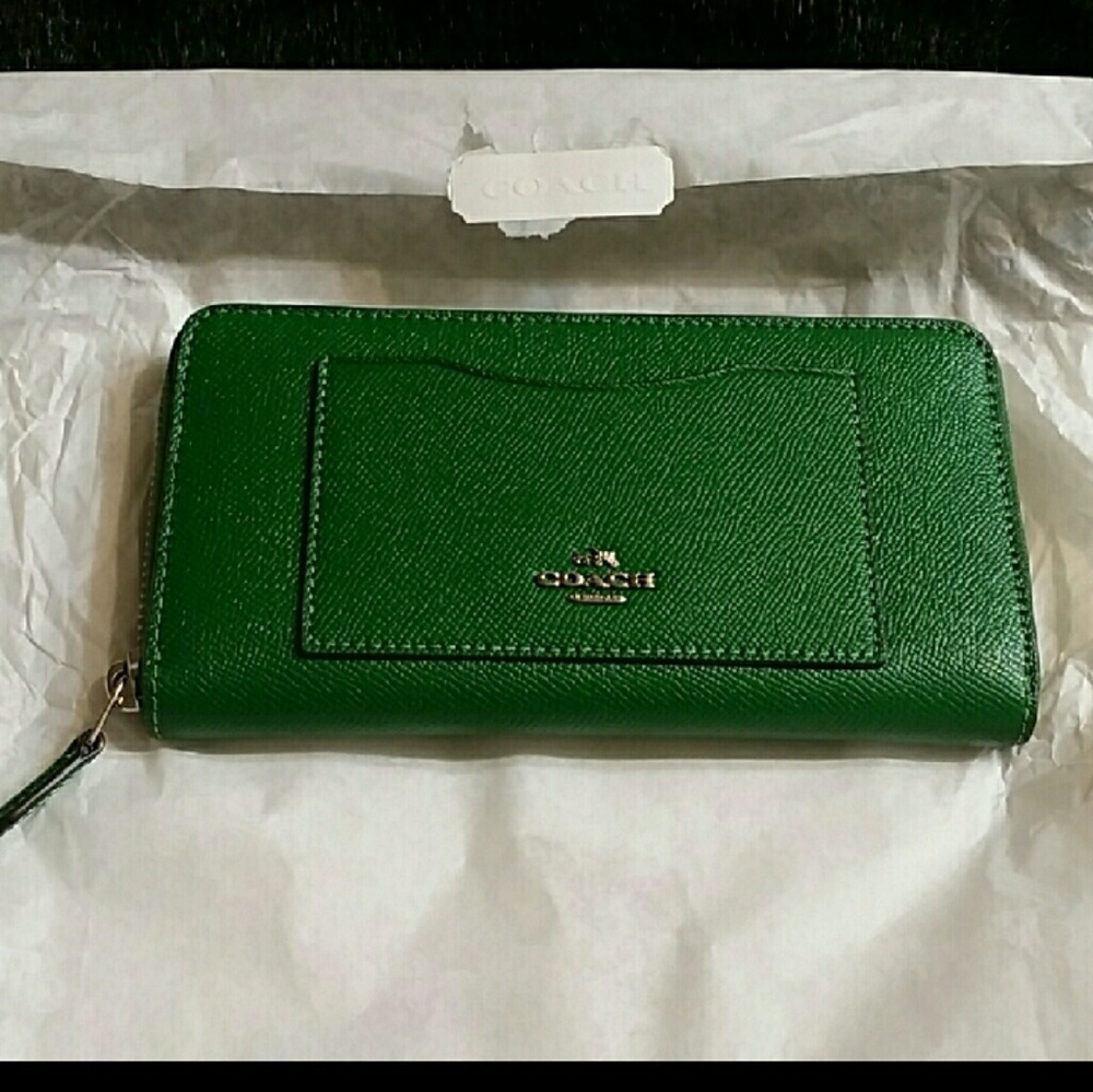 Coach wallet